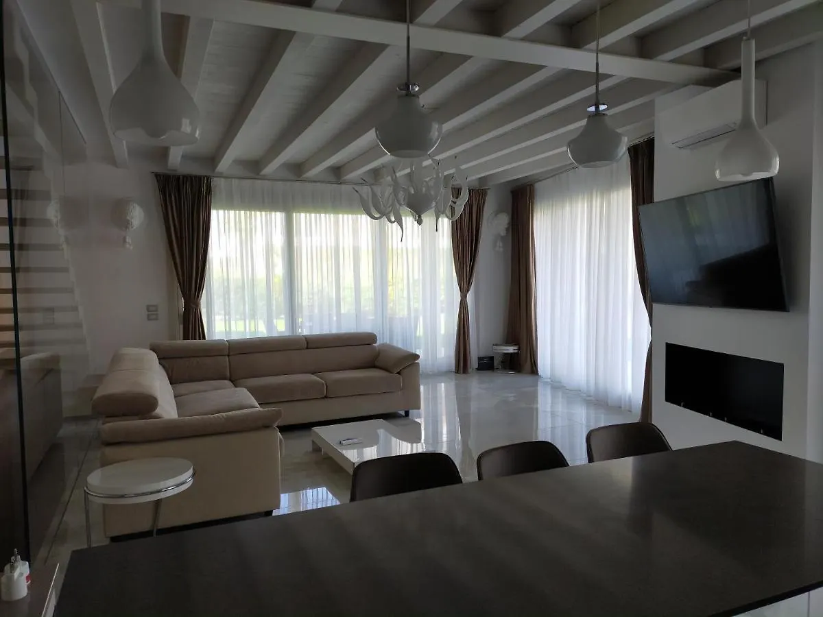 La Casa Di Elena Villa Sirmione